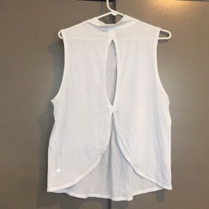 Lululemon White Twist and Reach Mock-Turtleneck